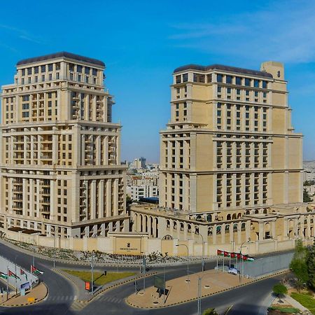 The Ritz-Carlton, Amman Hotel Kültér fotó Residential complex in Amman