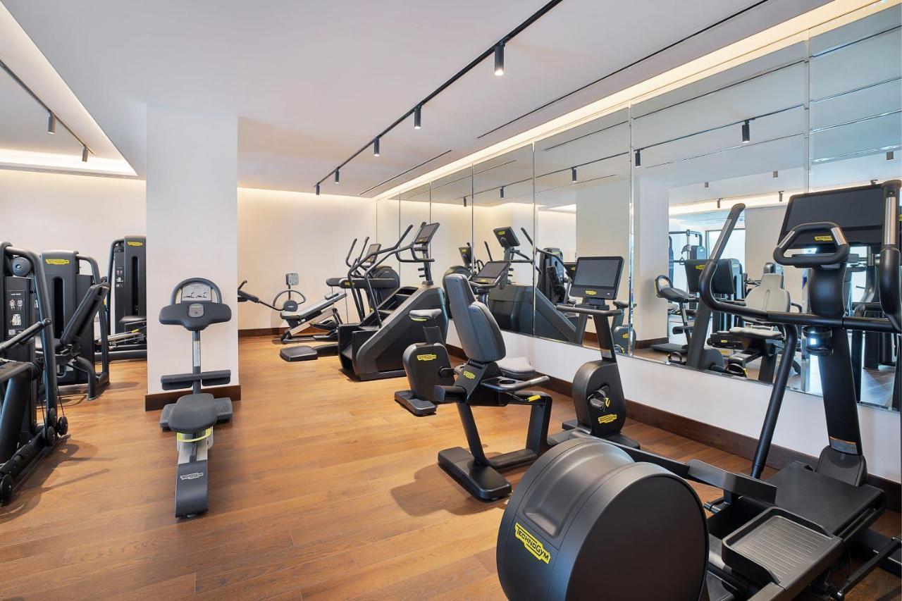 The Ritz-Carlton, Amman Hotel Kültér fotó The gym at the hotel
