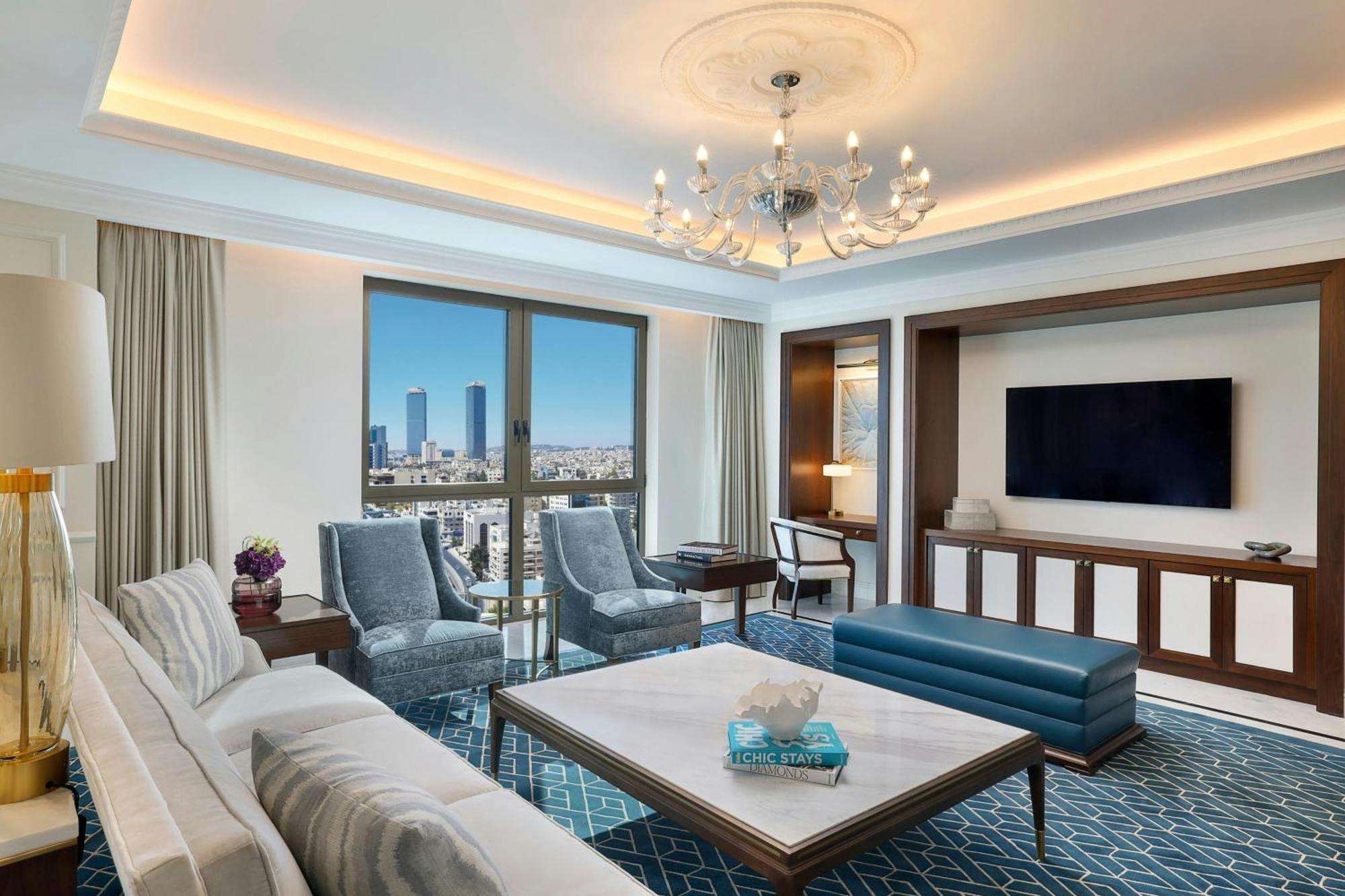 The Ritz-Carlton, Amman Hotel Kültér fotó A suite at the hotel
