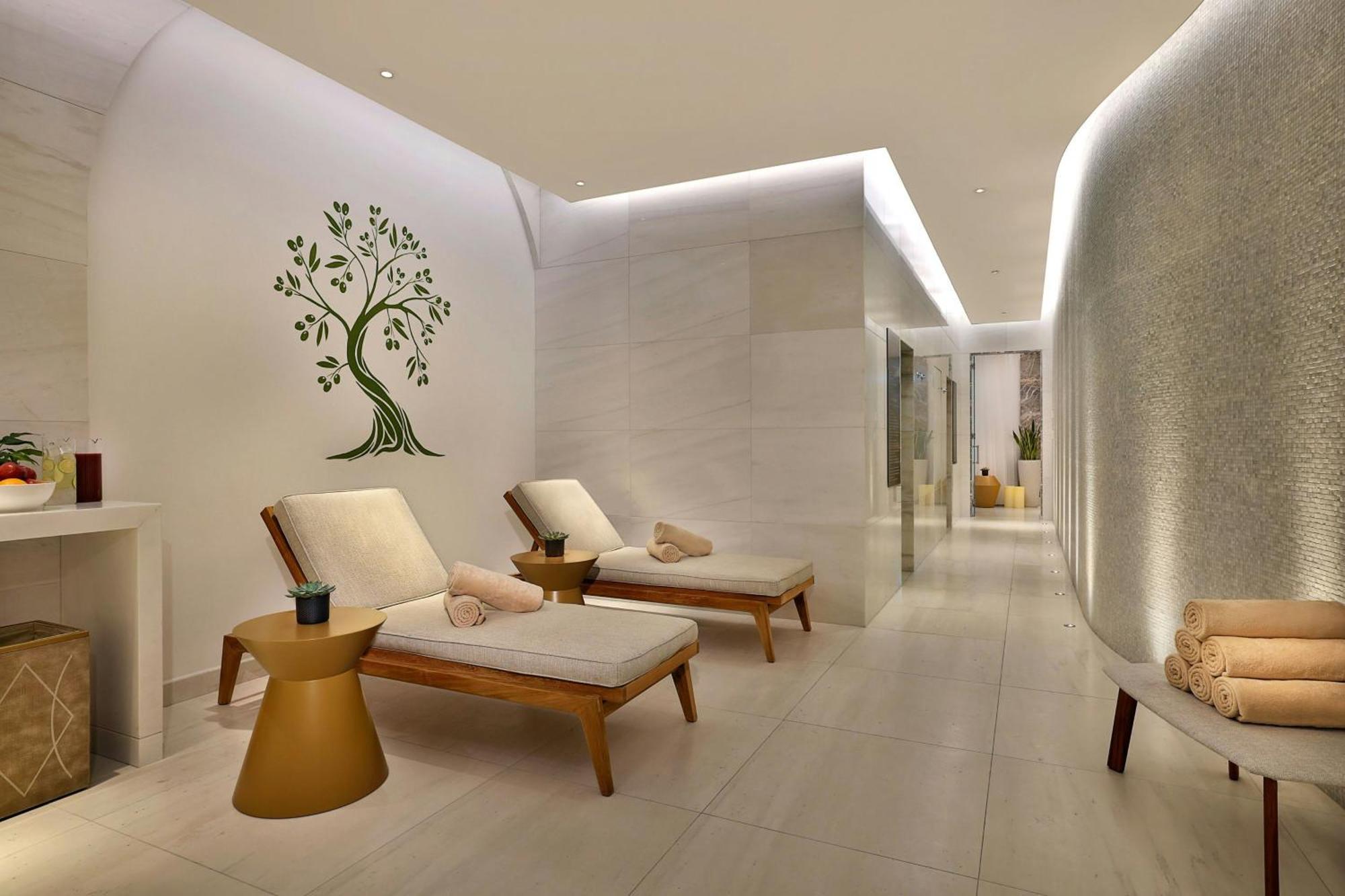 The Ritz-Carlton, Amman Hotel Kültér fotó Spa at The Westin