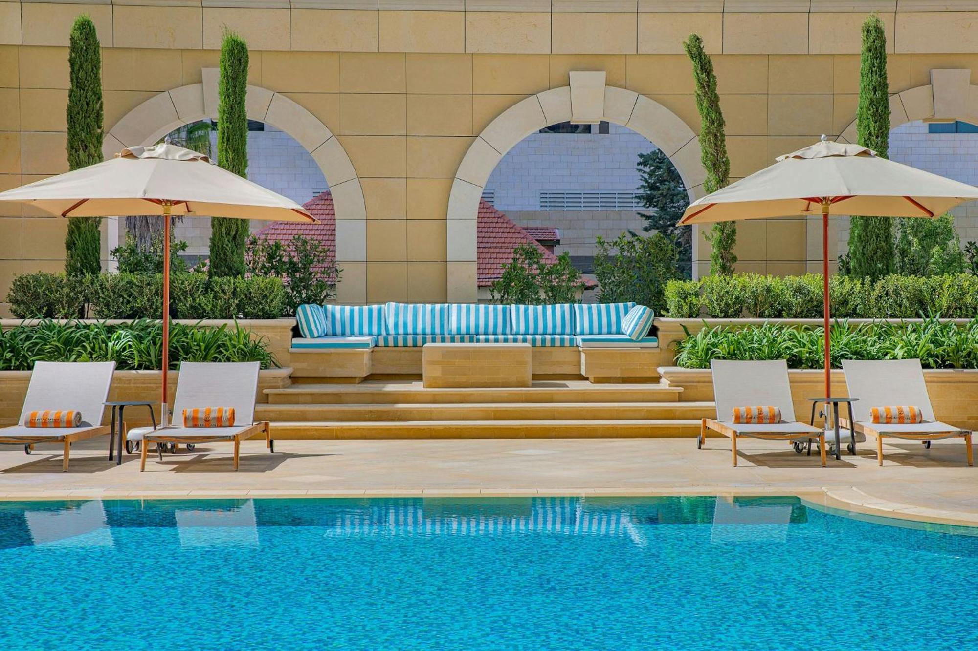 The Ritz-Carlton, Amman Hotel Kültér fotó The pool at the Westin Athens