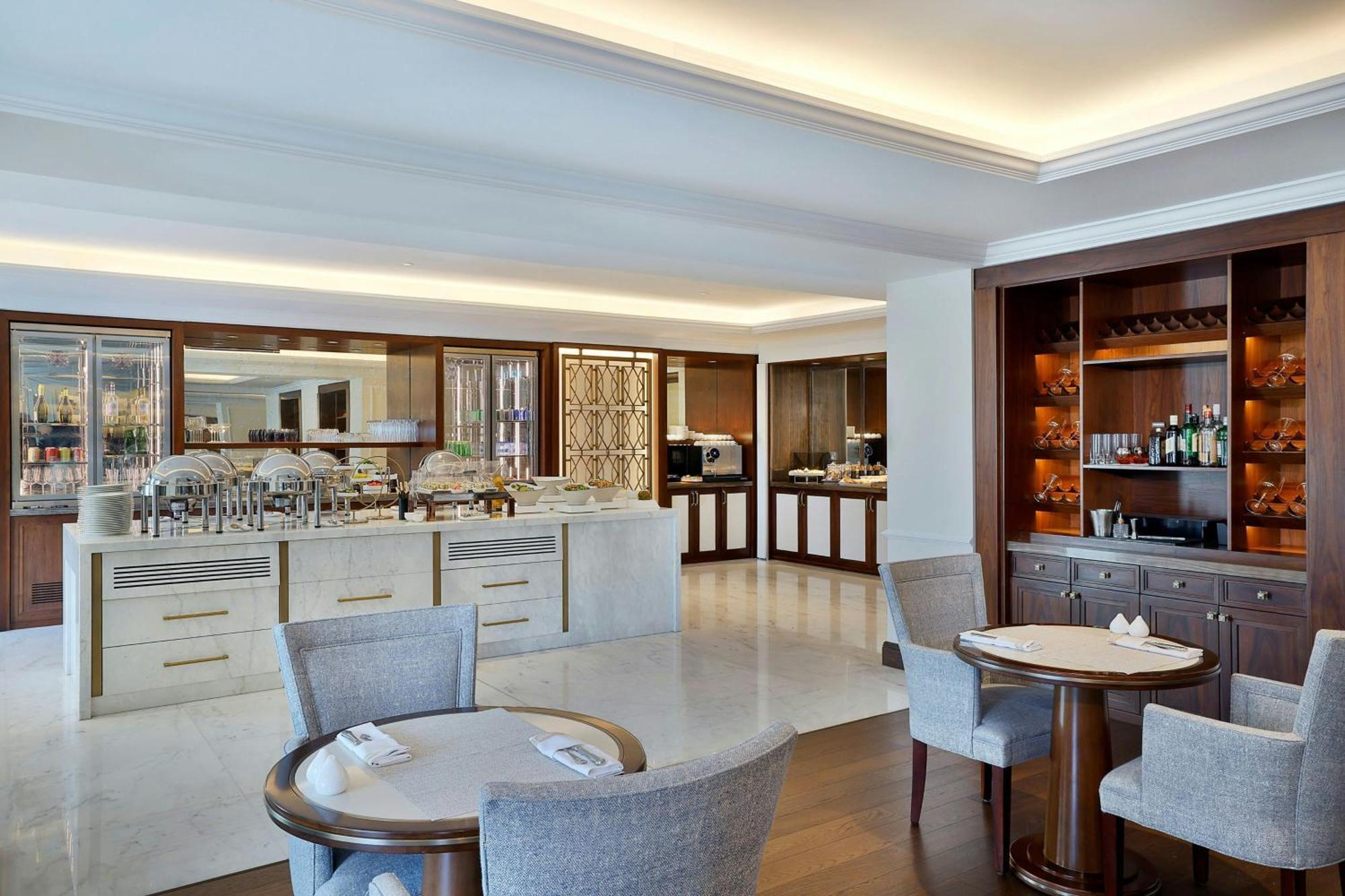The Ritz-Carlton, Amman Hotel Kültér fotó The Club Lounge at the InterContinental London The O2