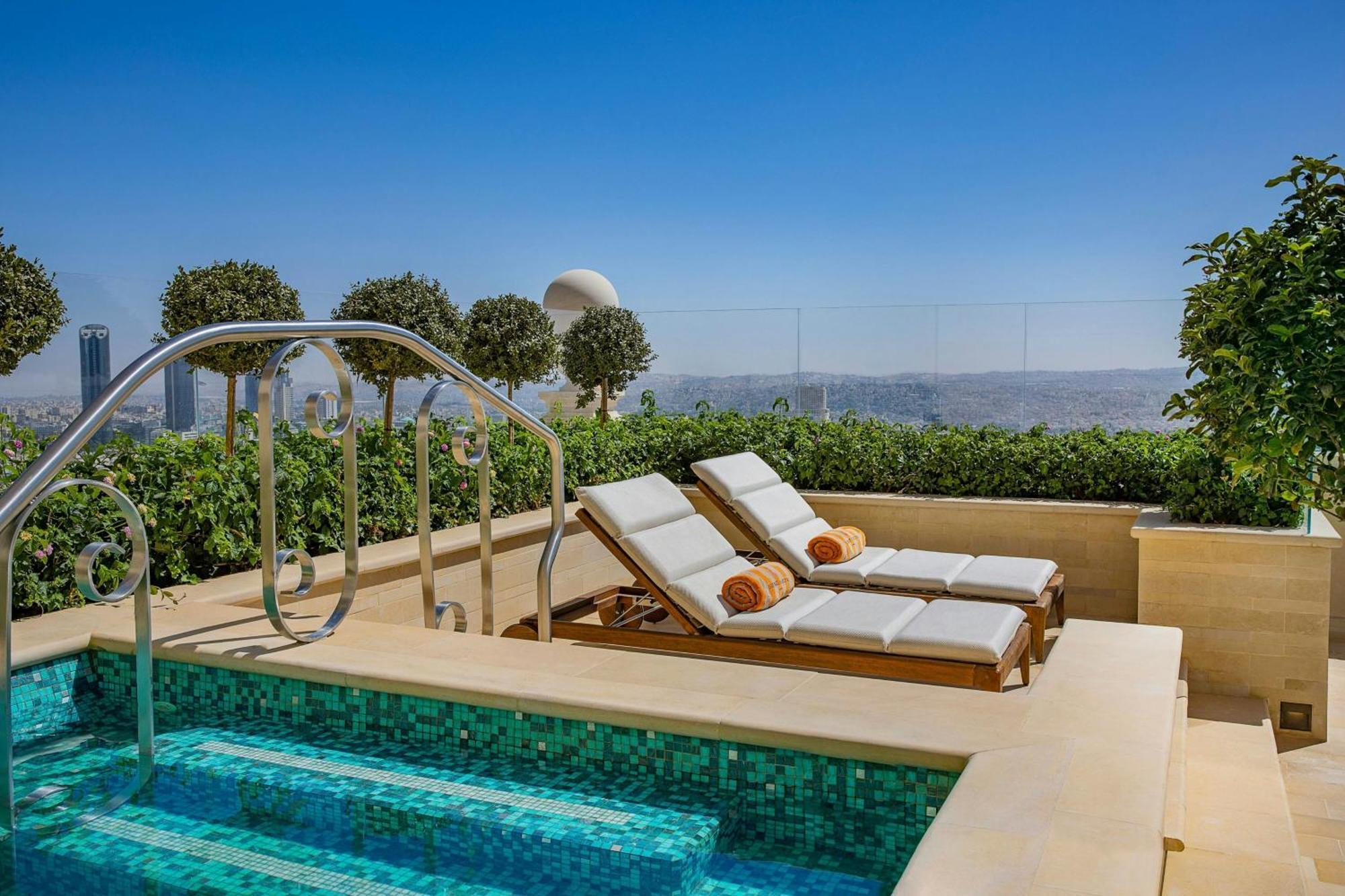 The Ritz-Carlton, Amman Hotel Kültér fotó The West Hollywood Hotel