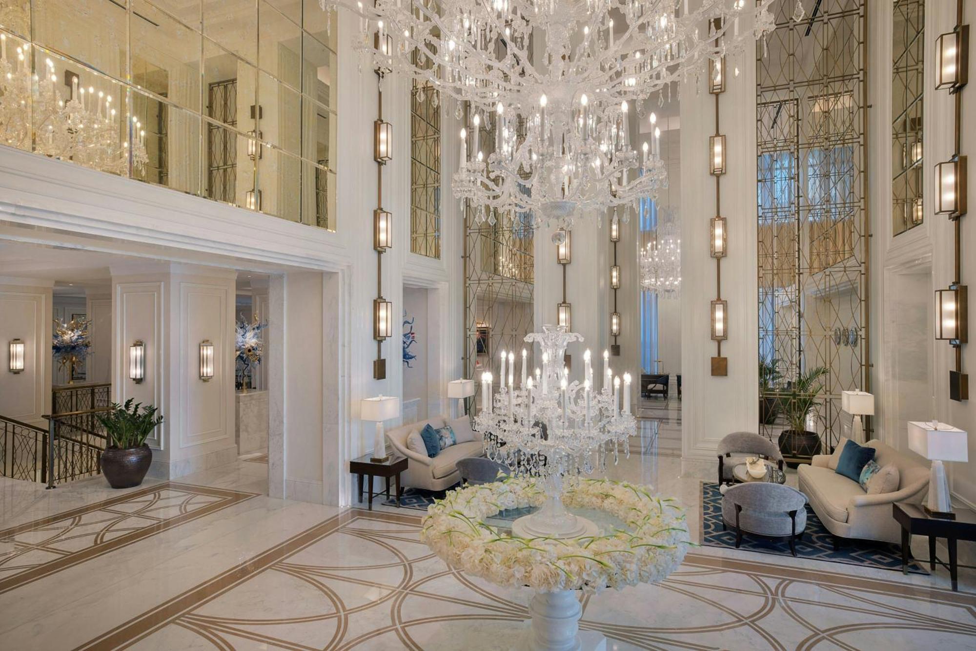 The Ritz-Carlton, Amman Hotel Kültér fotó The lobby of the Ritz-Carlton, DIFC